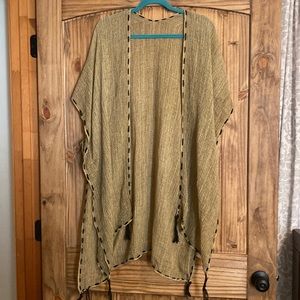 Ladies PAPARAZZI brand Kimono